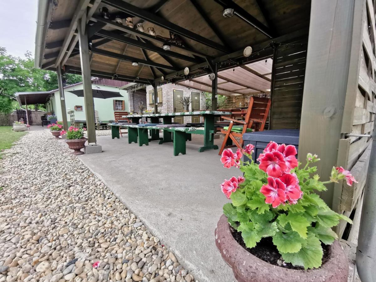 Berkó Vendégház Rakoczifalva Exterior foto